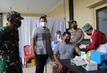 Photo of Sambut HUT Bhayangkara ke-75, Polres Kediri Kota Gelar Vaksinasi Massal Untuk Masyarakat