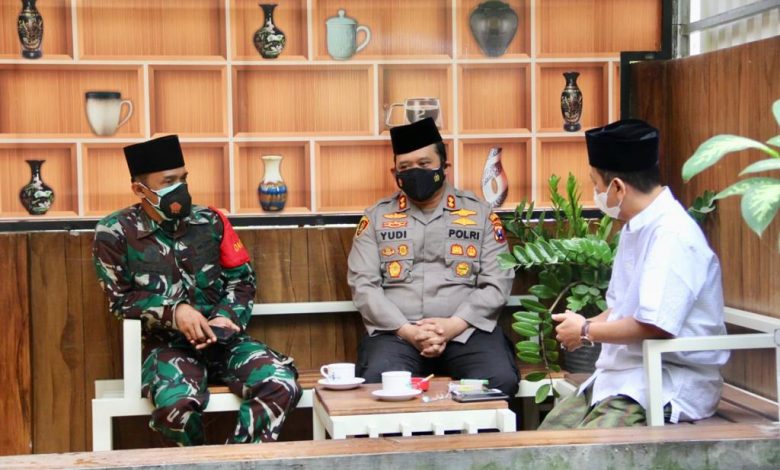 Photo of Gus Ab :  Sholat Idul Adha di Rumah Saja Dengan Keluarga