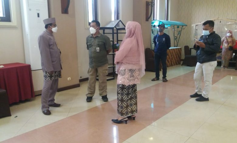 Photo of Kecamatan Awasi Ketat Akad Nikah di Hotel Lotus Garden