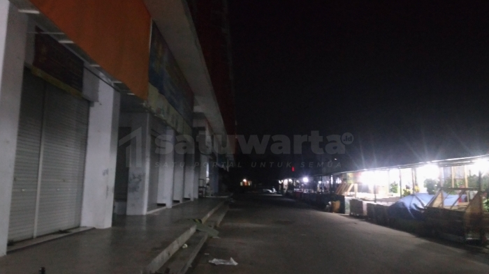 Photo of PPKM Darurat Berlangsung,Pasar Tradisional Diwajibkan Tutup Jam 8 Malam