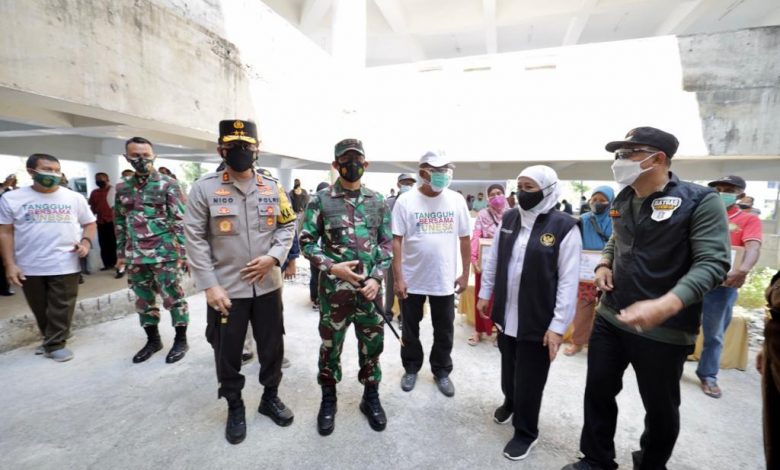 Photo of Forkopimda Jatim Cek Vaksinasi di 2 Kampus Negeri Surabaya