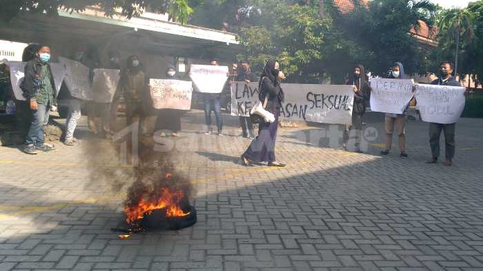Photo of Mahasiswa Sebut Pelaku Dugaan Pelecehan Seksual Ada 4 Orang