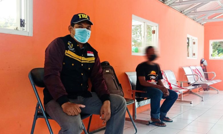 Photo of Dinsos Dampingi Pasien ODGJ Check Up Lanjutan di RSJ Lawang