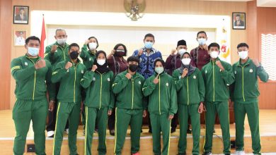 Photo of Wali Kota Kediri Lepas Kontingen Atlet Kota Kediri ke PON XX Papua