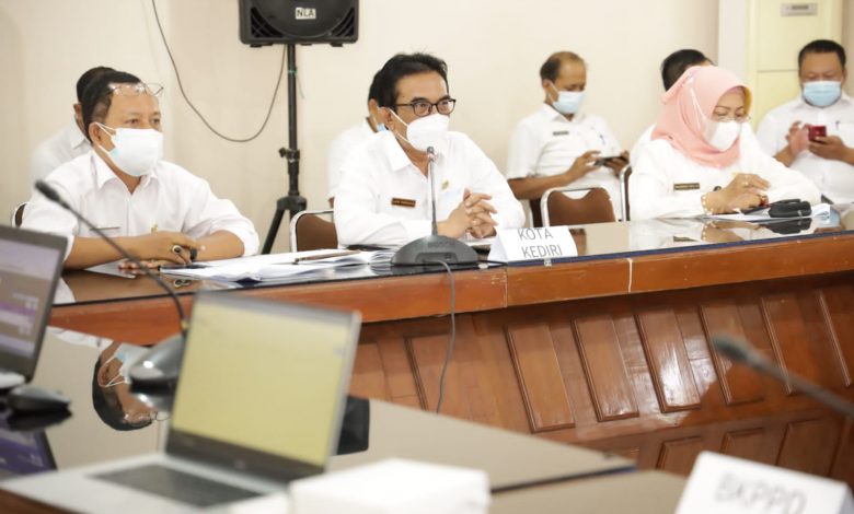 Photo of Maksimalkan Kualitas Pelayanan Publik, Pemkot Kediri Jalani Evaluasi SPBE