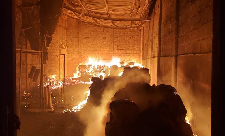 Photo of Gudang Beras Dilalap Api, Diduga Akibat Konsleting Listrik