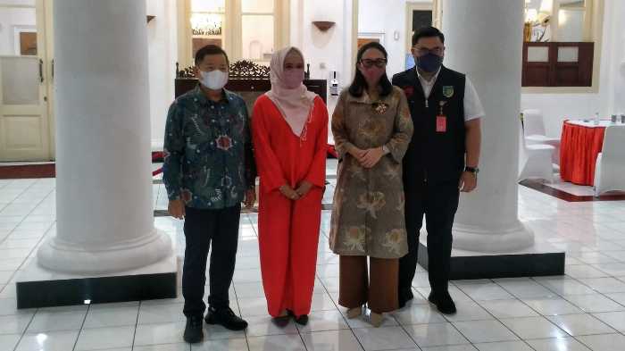 Photo of Bupati Kediri-Menteri PPN Bahas Fokus Pembangunan dan Imunisasi