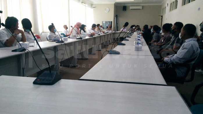 Photo of Pemkab Kediri Tengah Kaji Pembukaan Kembali Kawasan Simpang Lima Gumul