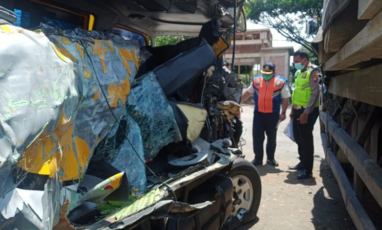 Photo of Usut Laka Maut Gampengrejo, Polda Jatim Turunkan Alat Analisa Kecelakaan 3D