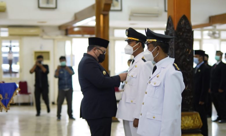 Photo of Lantik 55 Pejabat Baru, Mas Dhito Instruksikan Pejabat Tingkatkan Pelayanan