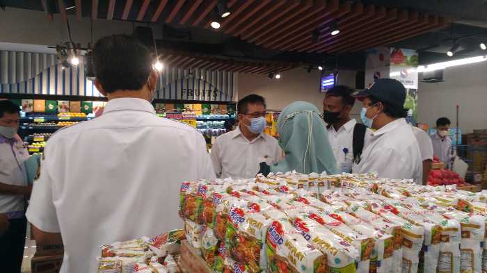 Photo of Pastikan Stok-Harga Bahan Pangan di Pasar Modern-Tradisional Aman Jelang Nataru