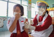 Photo of Vaksinasi Anak U6-11 Kota Kediri 69,79 Persen, Pekan Ini Dosis 2 Mulai Dijalankan