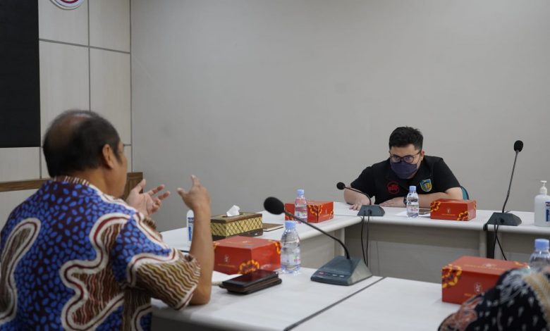 Photo of Mas Dhito Siap Tambah Cakupan PTSL