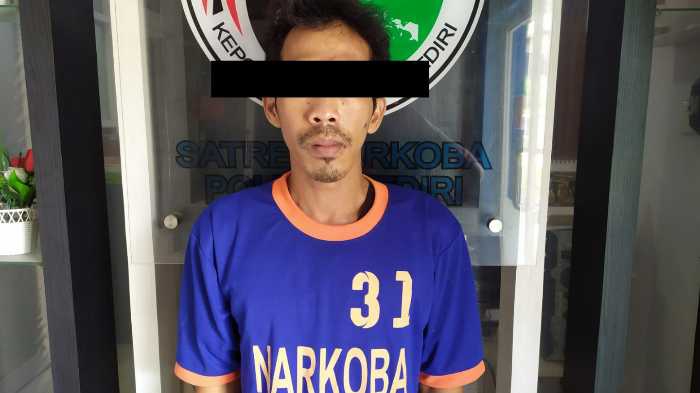 Photo of Buruh Tani Dibekuk, Dirumah Simpan Ribuan Pil Dobel L dan Sabu