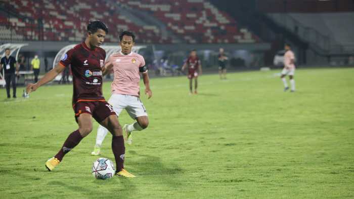 Photo of Mimpi Persik Raih 3 Angka Pupus di Kaki Boaz Solossa