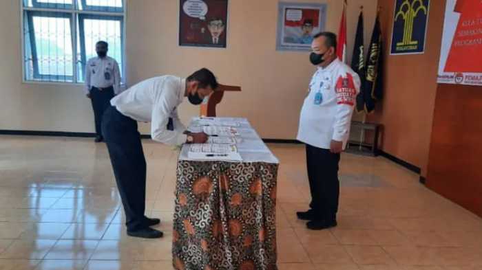 Photo of Jajaran Rupbasan Kelas 2 Blitar Tanda Tangani Komitmen Janji Kinerja