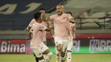 Photo of Youssef Borong 2 Gol, Persik Kembali Mendaki 10 Besar