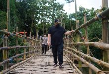 Photo of Demi Keselamatan Warga, Mas Dhito Minta Jembatan Darurat Ditutup Saat Hujan Deras