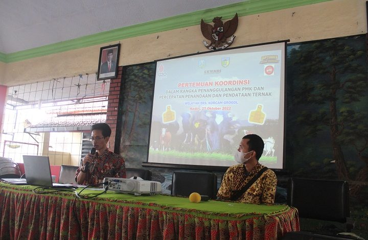 Photo of Optimalisasi Vaksin PMK, Hewan Ternak Ditandai Dengan Eartag