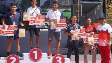 Photo of 1500 Pelari Semarakkan Kediri Half Marathon, Ini Para Pemenangnya