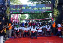 Photo of Pelari Disabilitas Raih Prestasi di Kediri Half Marathon