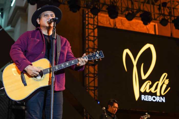 Photo of Aksi Padi Reborn Tutup Konser Semarak Budaya Dengan Penuh Warna