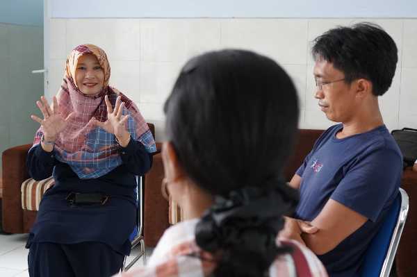 Photo of Korban Kebakaran Pasar Gringging Didampingi Tim Trauma Healing