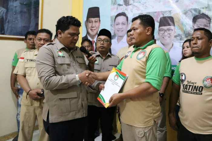 Photo of PAPERA Kota Kediri Dilantik, Bersama Pedagang Pasar Bertekad Dukung Prabowo