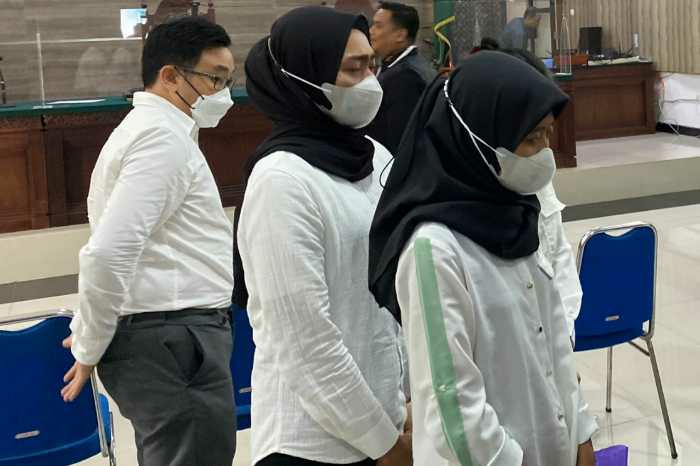 Photo of Majelis Hakim Vonis Empat Tersangka Kasus Gagal Ginjal Akut