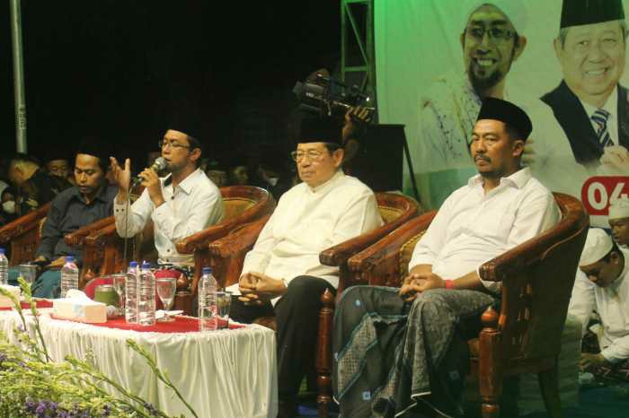 Photo of Ketami Bersholawat, SBY Ajak Masyarakat Kota Kediri Doakan Bangsa Indonesia