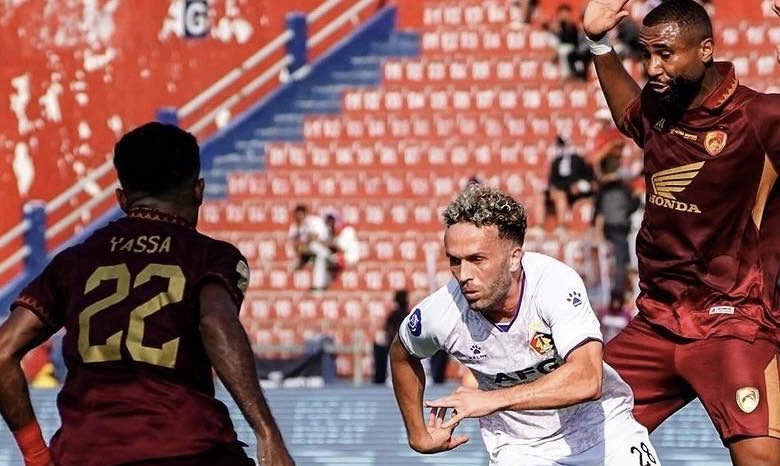 Photo of Persik Kediri dan PSM Makassar Singgung Wasit Soal Putusan Kontroversial