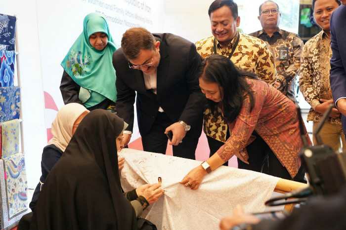 Photo of Wakil Presiden Iran Apresiasi Program Pemberdayaan Perempuan PNM