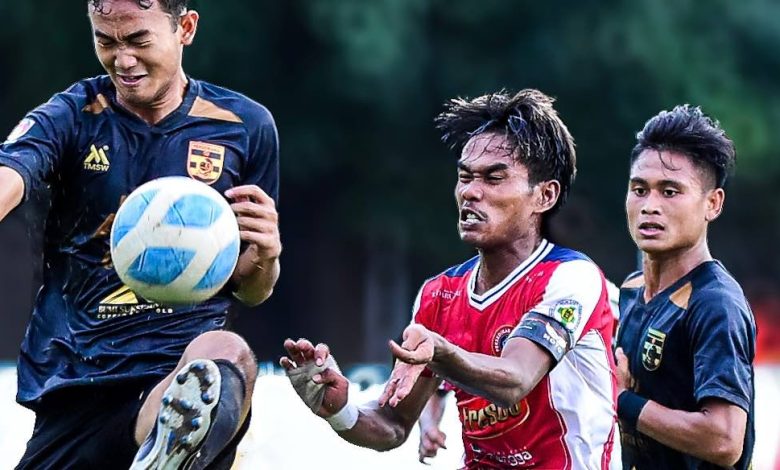 Photo of Tahan Imbang Persewangi, Persedikab Pastikan Diri Lolos Babak 8 Besar