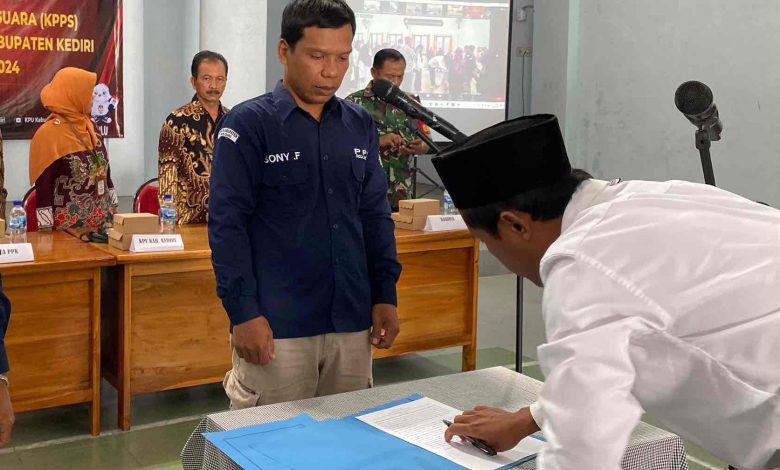 Photo of Lantik 33.747 KPPS Pemilu, Ini Harapan KPU Kabupaten Kediri