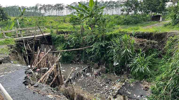 Photo of Jembatan Pandantoyo Ngancar Bakal Diperbaiki, Ini Kata Pemkab Kediri
