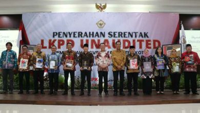 Photo of Serahkan LKPD 2023, Pemkab Kediri Komitmen Tingkatkan Integritas Tata Kelola Keuangan