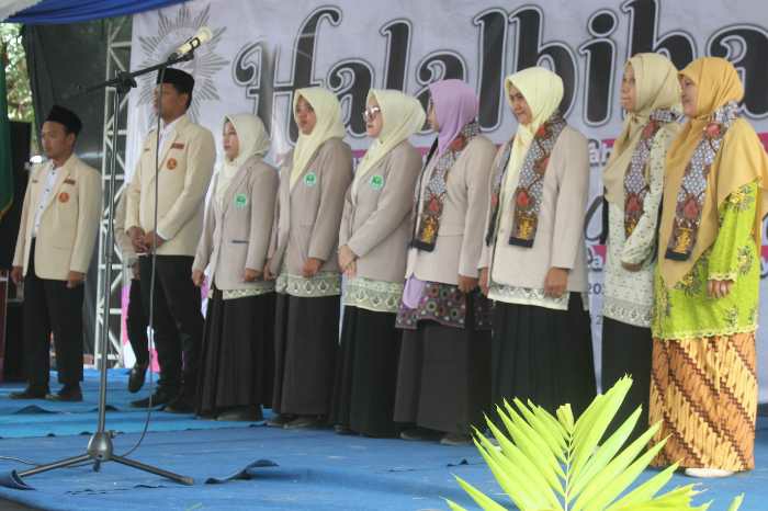 Photo of Dihadapan Ribuan Kader, Pengurus Pemuda Muhammadiyah – Nasyiah Kediri Dikukuhkan