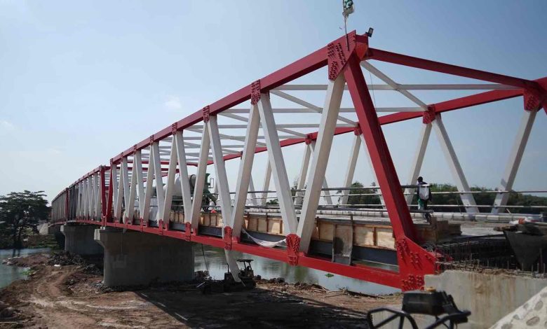 Photo of Pemkab Kediri Targetkan Pembangunan Jembatan Jongbiru Kelar Pekan Awal Juli