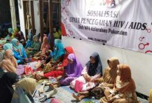 Photo of Tekan Penularan, WPA Bekali Ibu-ibu Lingkungan Bence Pemahaman HIV-AIDS