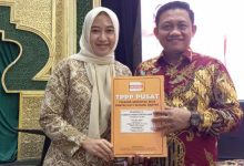 Photo of Serahkan Rekom ke Pasangan Katino – Ning Zidna, Hanura Yakin Menang