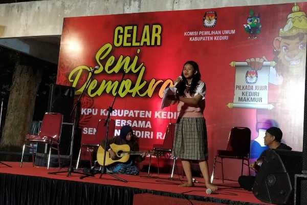 Photo of Gebyar Seni Demokrasi, KPU Kabupaten Kediri Gandeng Seniman KedirI Raya