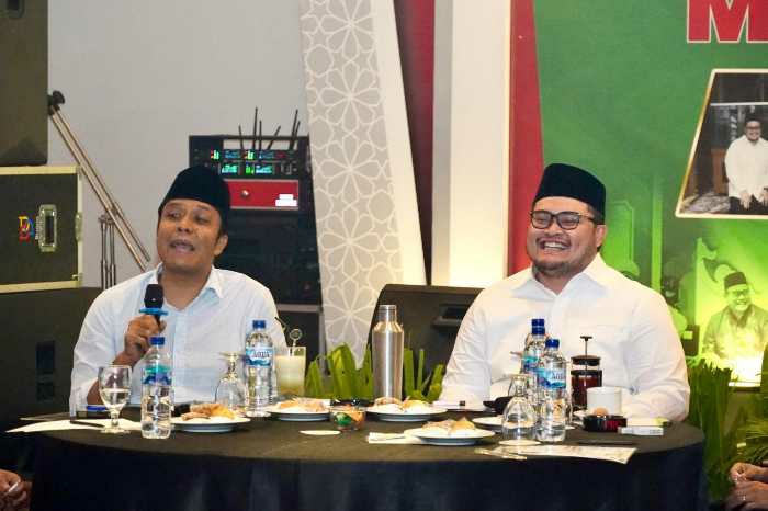 Photo of Gus Kautsar Dukung Dhito-Dewi, Berharap Lanjutkan Program Pro Masyarakat