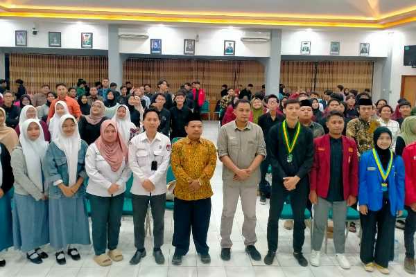 Photo of Dorong Peran Pemuda di Pilkada Serentak,KPU Kabupaten Kediri Nobar Mahasiswa – Pelajar
