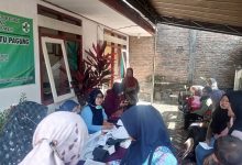 Photo of Kodim 0809/Kediri – Pemkab kediri Gelar Penyuluhan Pencegahan Stunting dan Pelayanan KB di Lokasi TMMD 122