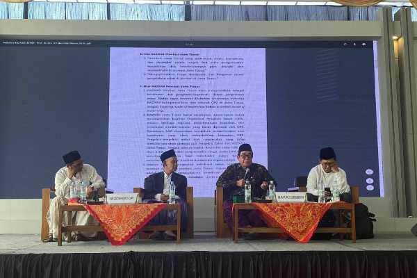 Photo of Fiqih Zakat Profesi, Membersihkan Harta dan Jiwa Serta Memperkuat Solidaritas Sesama Muslim