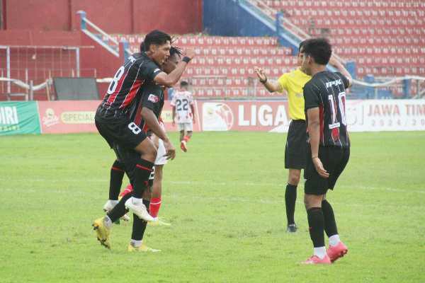 Photo of Inter Kediri Lolos ke 32 Besar Liga 4 Jatim Usai Bungkam PS Blitar Raya 5-0