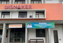 Photo of Pemkab Kediri Buka Posko Pengaduan untuk Awasi Pencairan THR dari Perusahaan