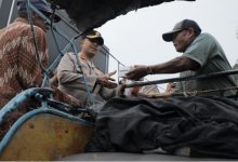 Photo of Kapolres Kediri Kota Berbagi Takjil: Wujud Kepedulian Polri di Bulan Ramadan