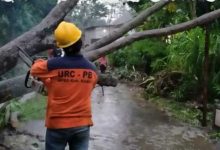 Photo of Petakan Titik Rawan, BPBD Kabupaten Kediri Himbau Pemudik Hati-hati Saat Hujan Deras