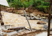 Photo of Pencarian Lansia Hilang Korban Banjir Mojo Terkendala Arus dan Kontur Sungai